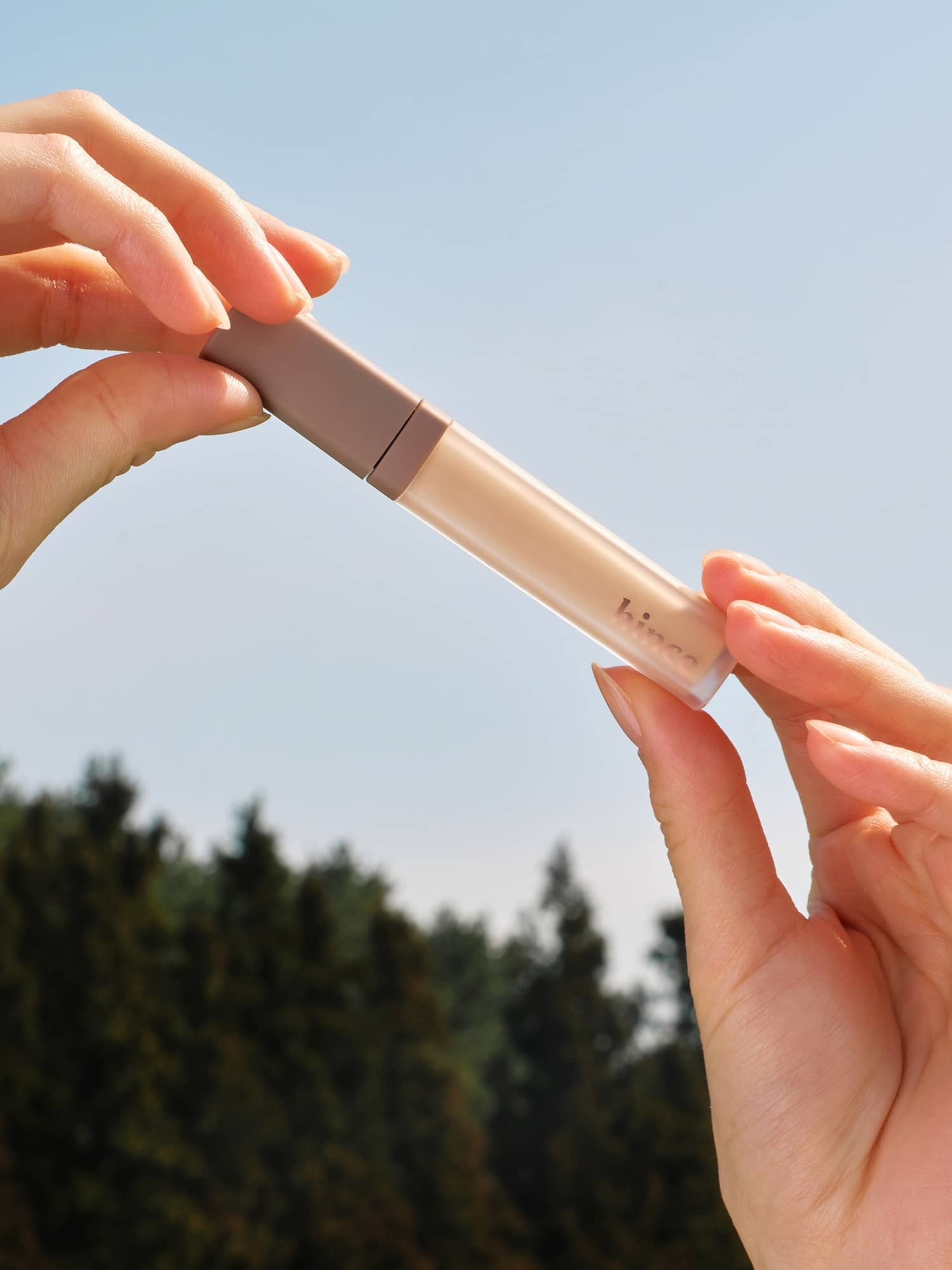 hince Second Skin Cover Concealer